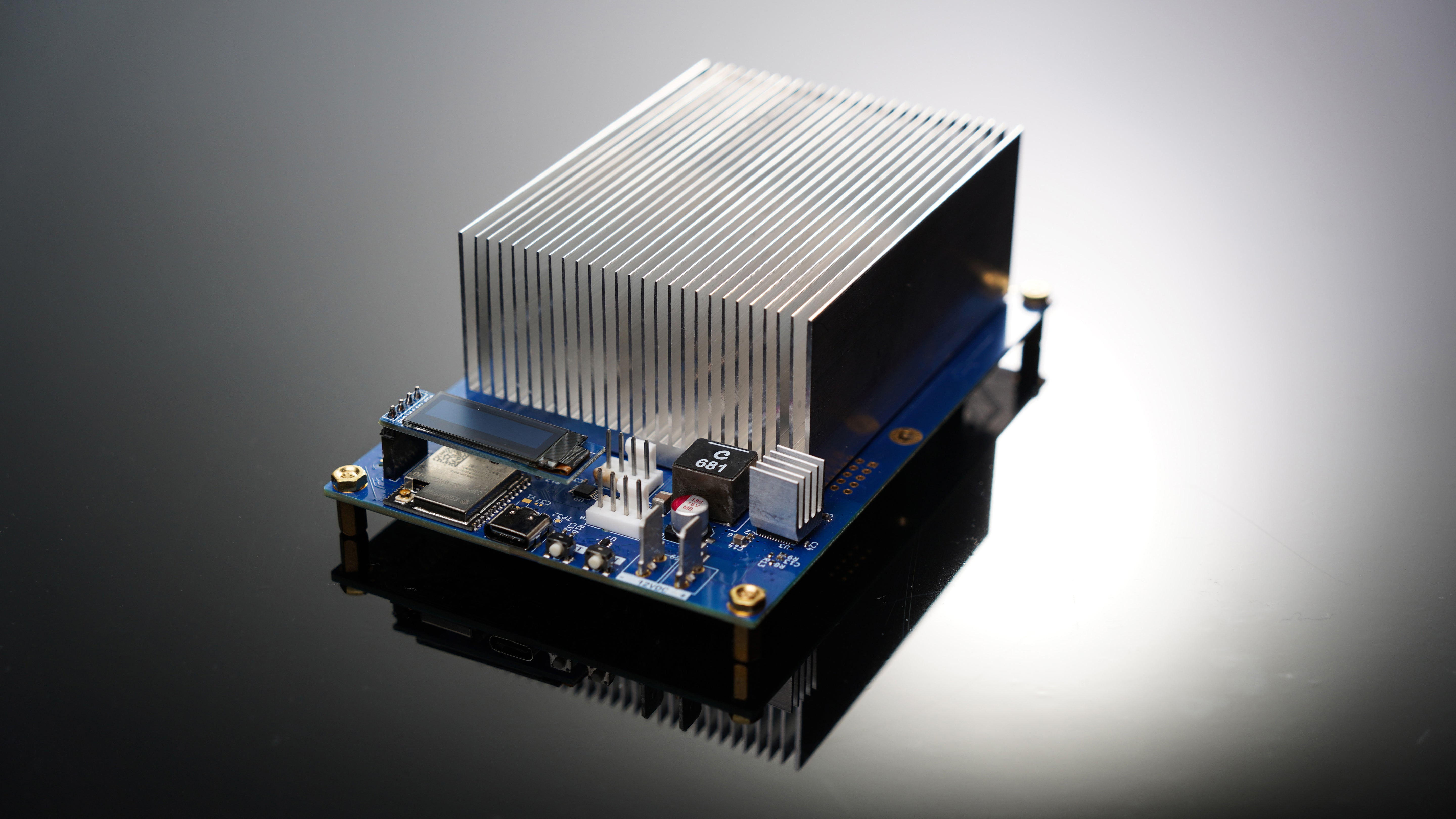 Bitaxe SupraHex - 4.2+TH/s Bitcoin Miner - 6 ASIC chips Chained